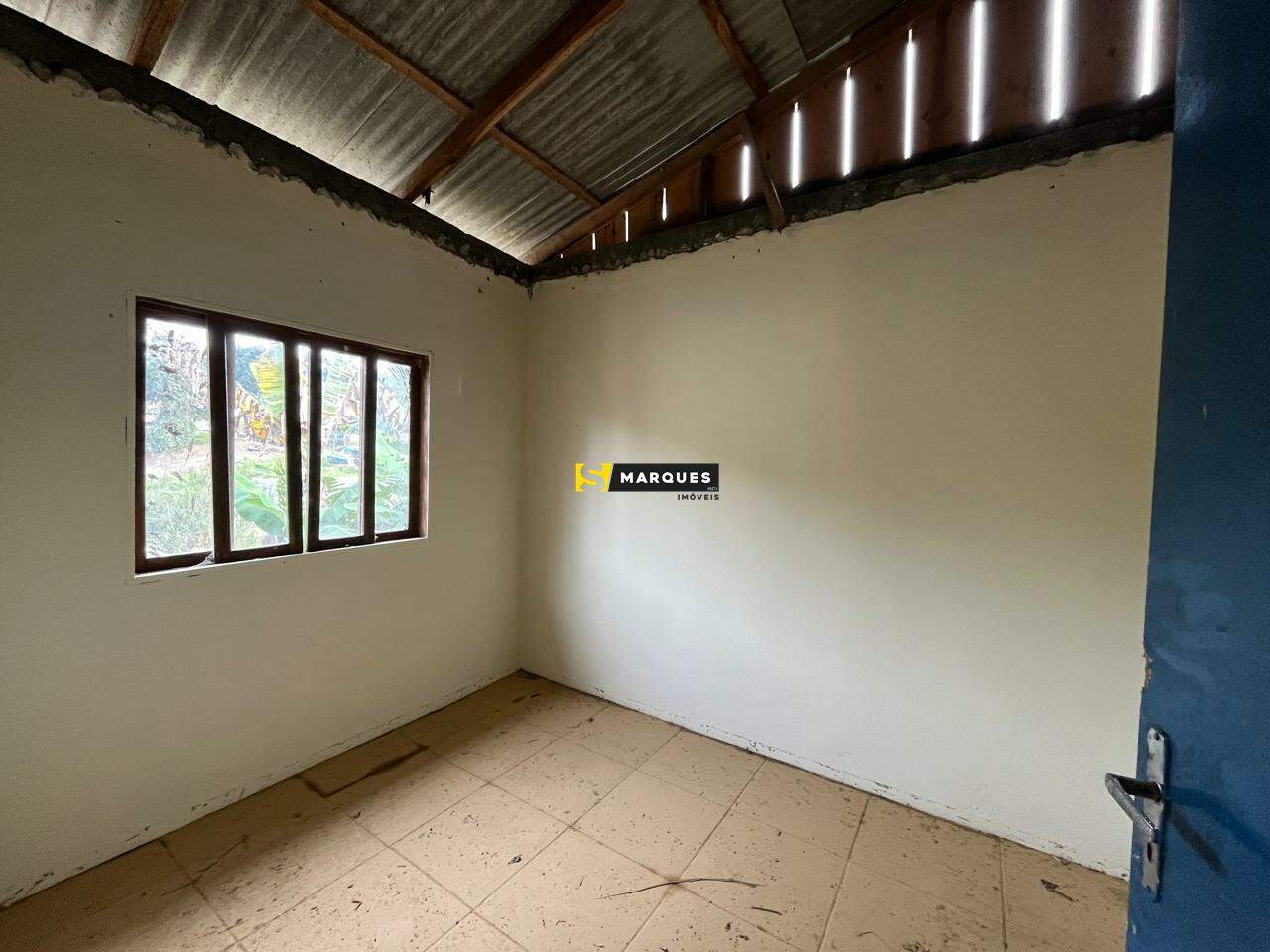 Casa para alugar com 2 quartos, 80m² - Foto 12