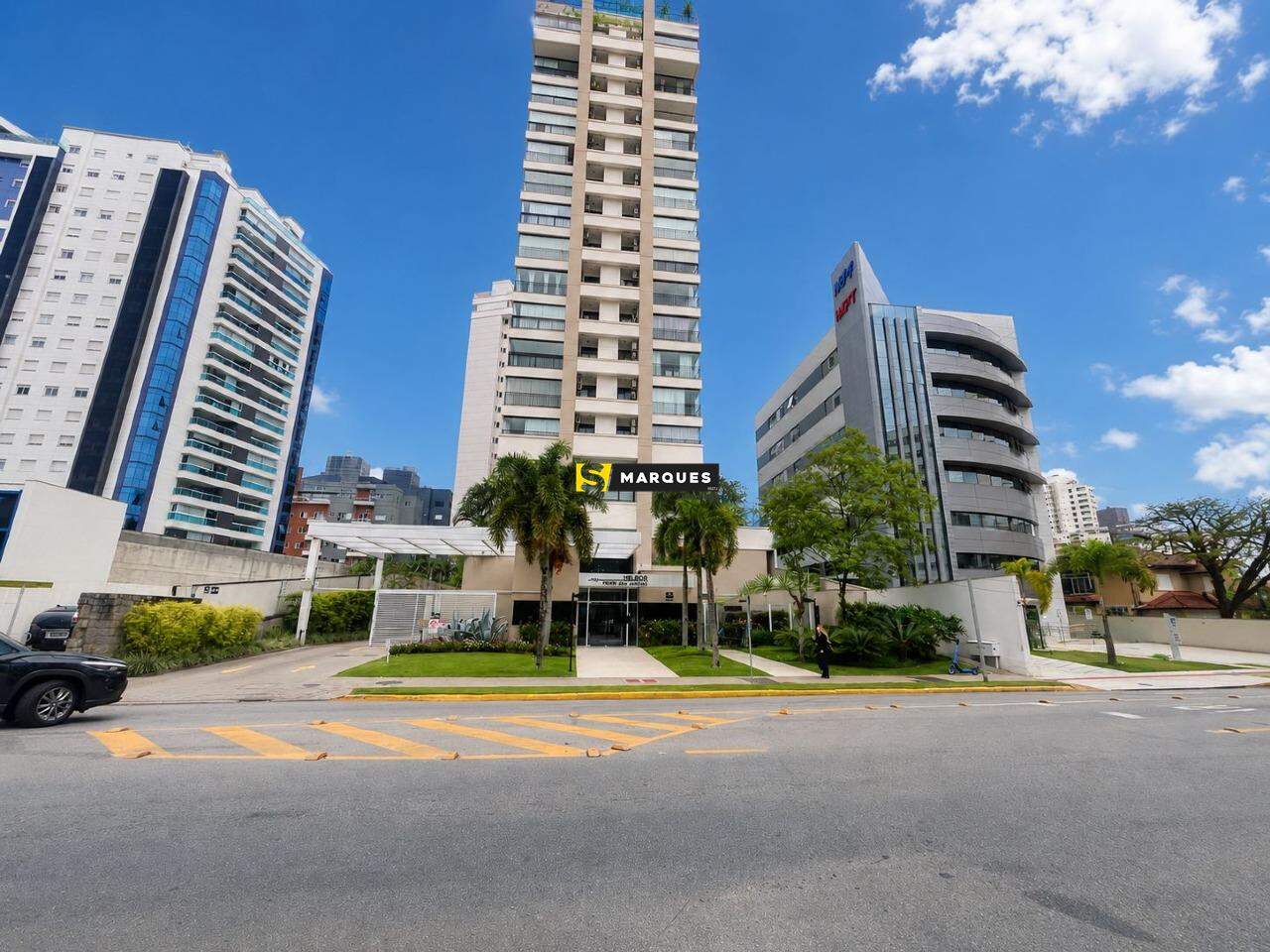 Apartamento, 3 quartos, 120 m² - Foto 1