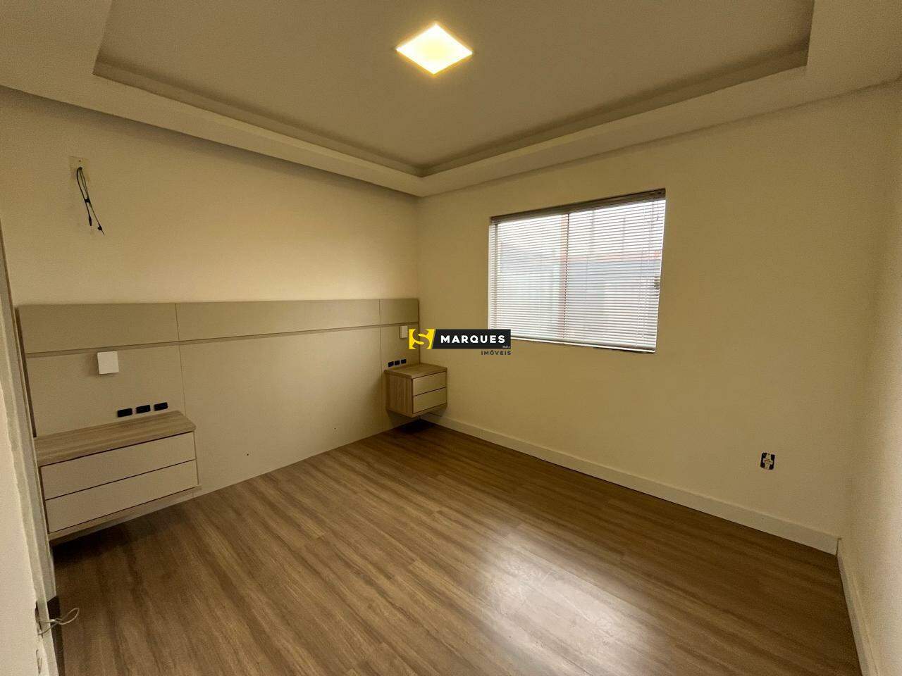 Apartamento para alugar com 2 quartos, 60m² - Foto 17