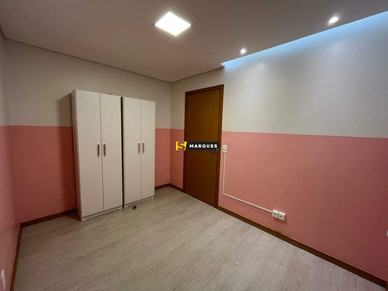 Apartamento para alugar com 2 quartos, 64m² - Foto 10