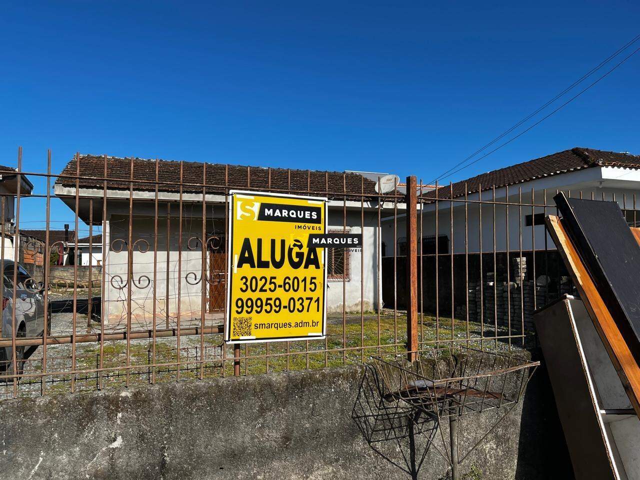 Casa para alugar  no Aventureiro - Joinville, SC. Imóveis