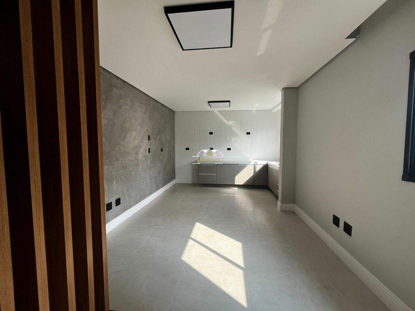 Sobrado à venda no Vila Alzira: 