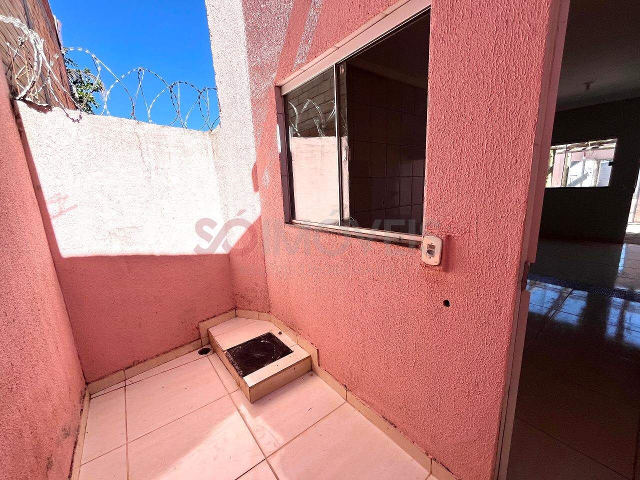 Casa à venda no Setor Serrinha: 