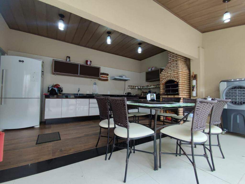 Casa à venda no Condomínio Residencial dos Girassóis: 