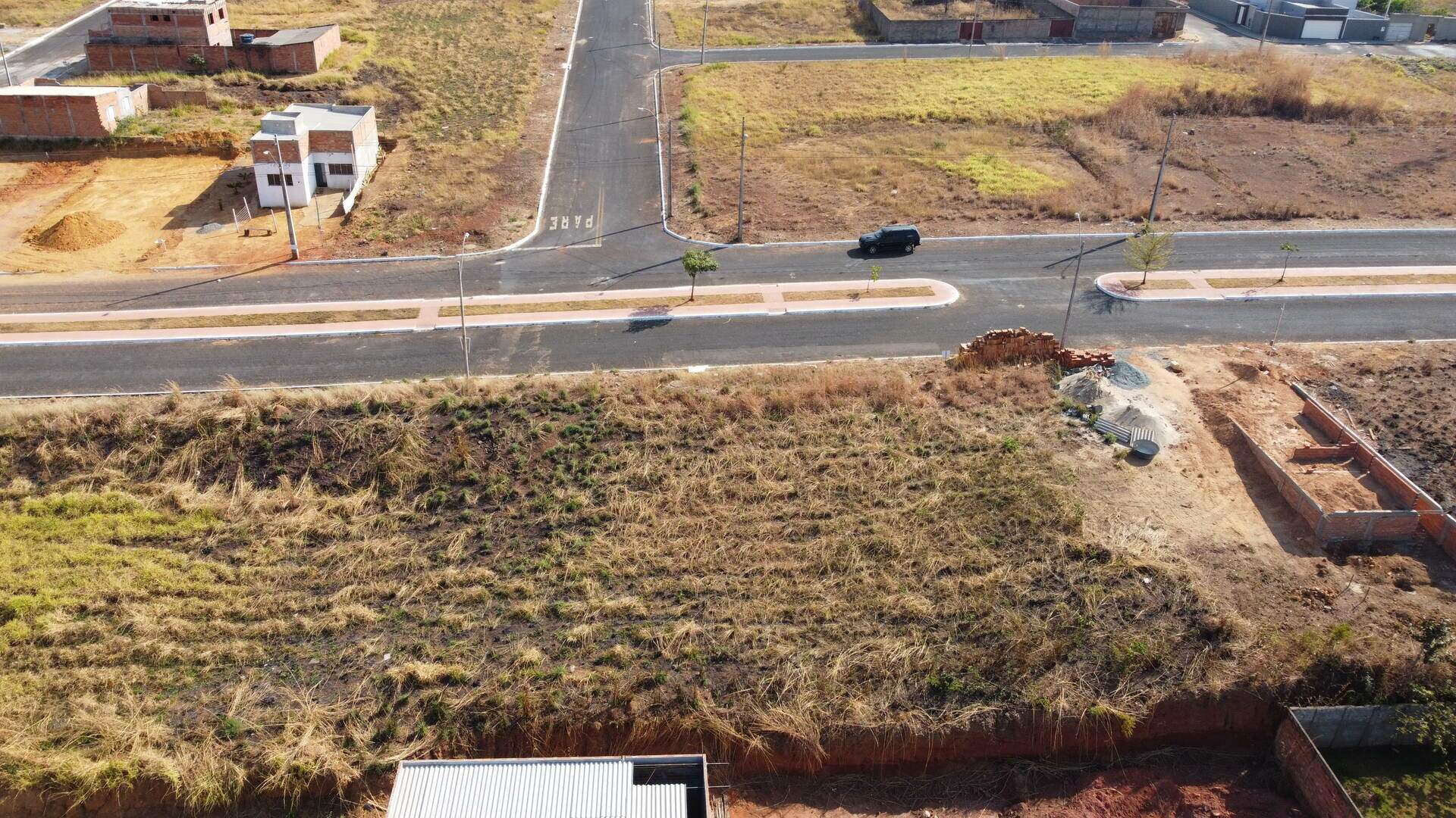 Terreno à venda no Jardim dos Ipês: 