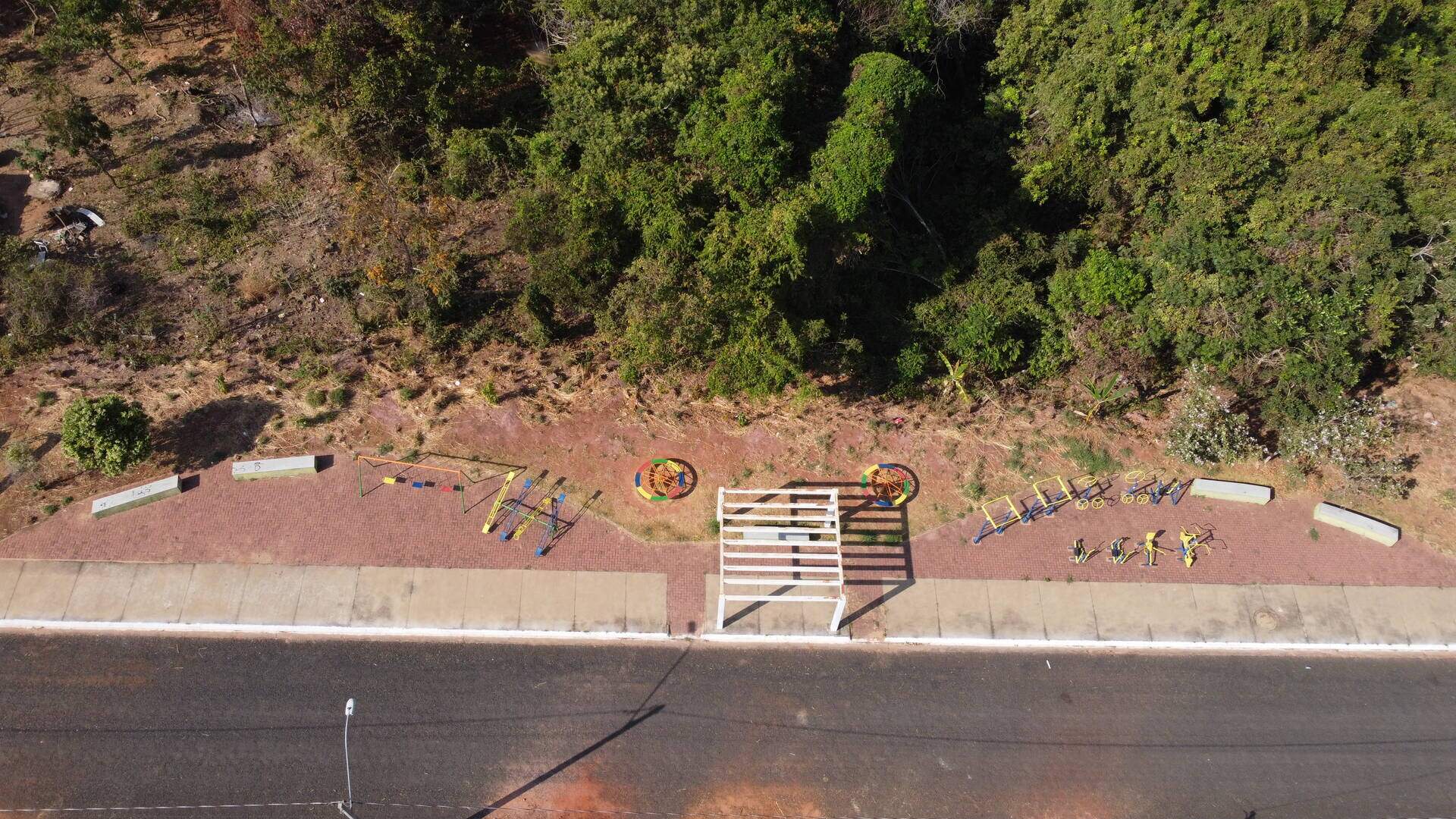 Terreno à venda no Jardim dos Ipês: 
