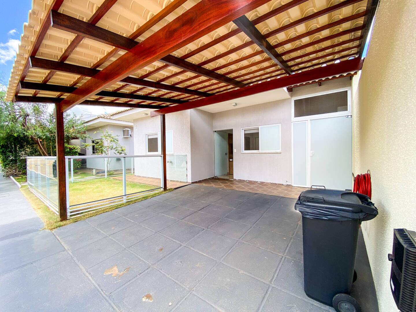 Casa à venda no Setor Lagoa Quente: 