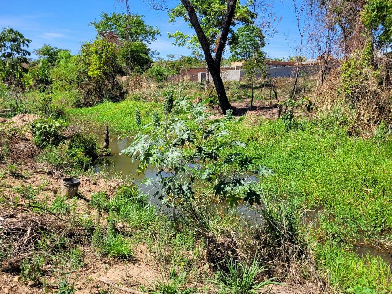 Terreno à venda no Residencial Vera Cruz: 