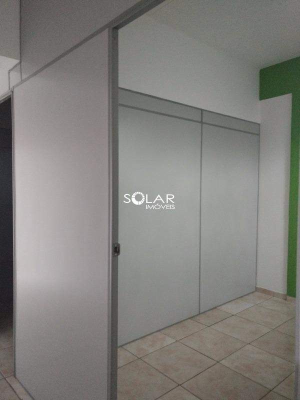 Sala à venda no Centro: 
