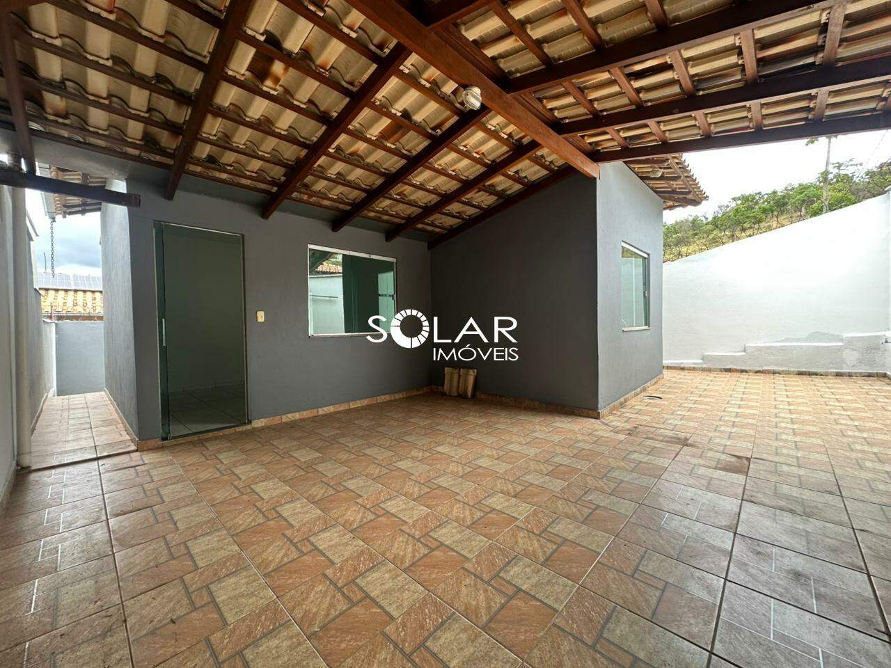 Casa à venda no Tropical: 
