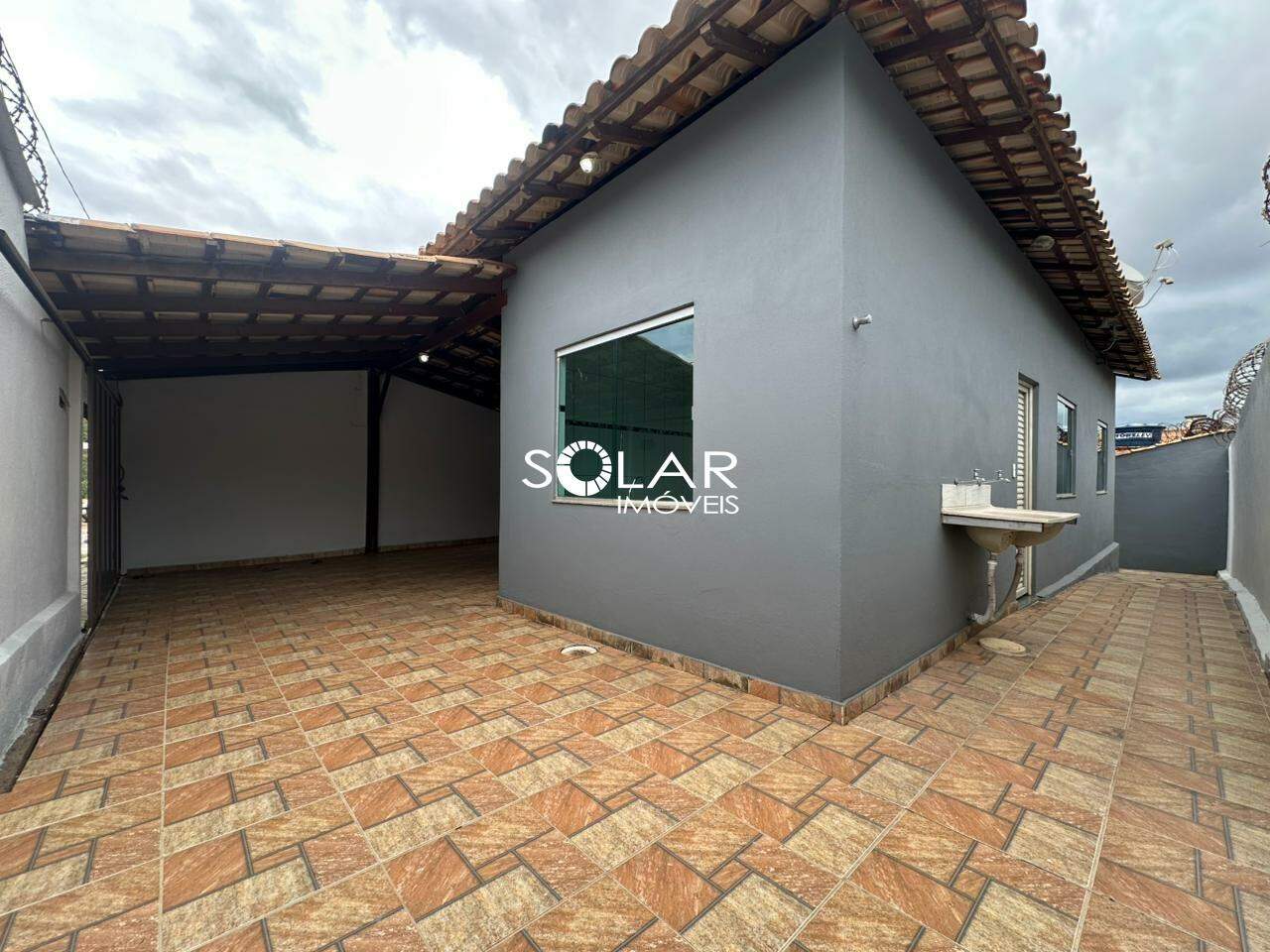 Casa à venda no Tropical: 