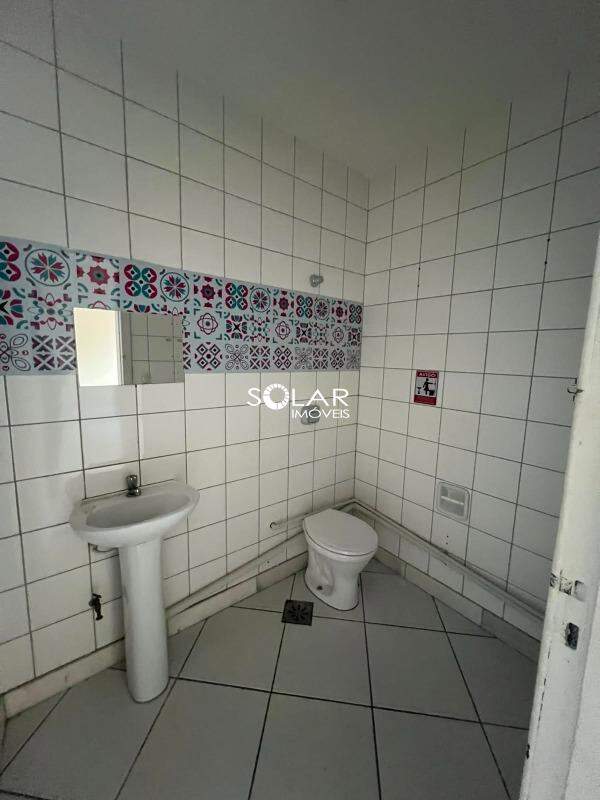 Sala para aluguel no Centro: 