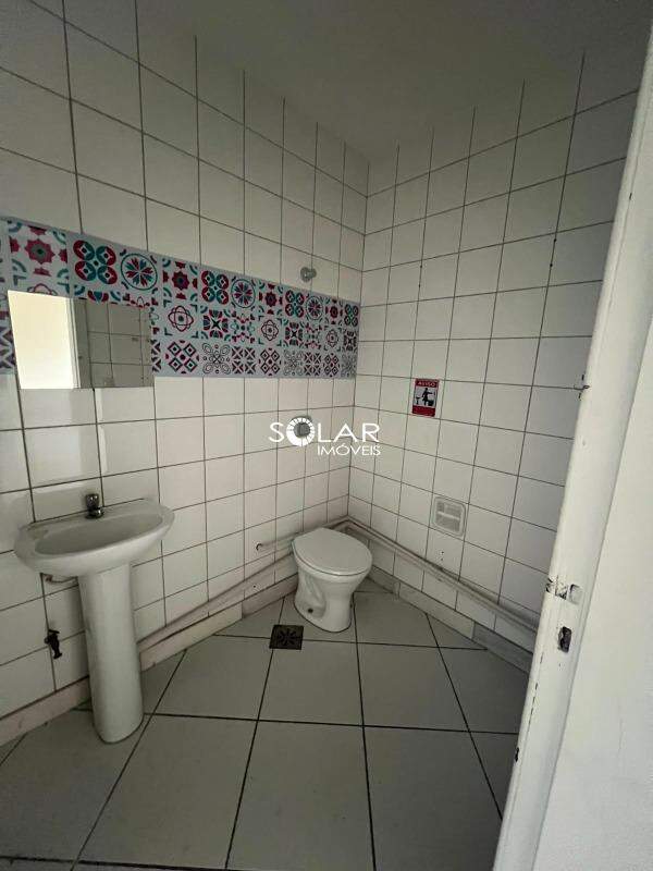 Sala para aluguel no Centro: 