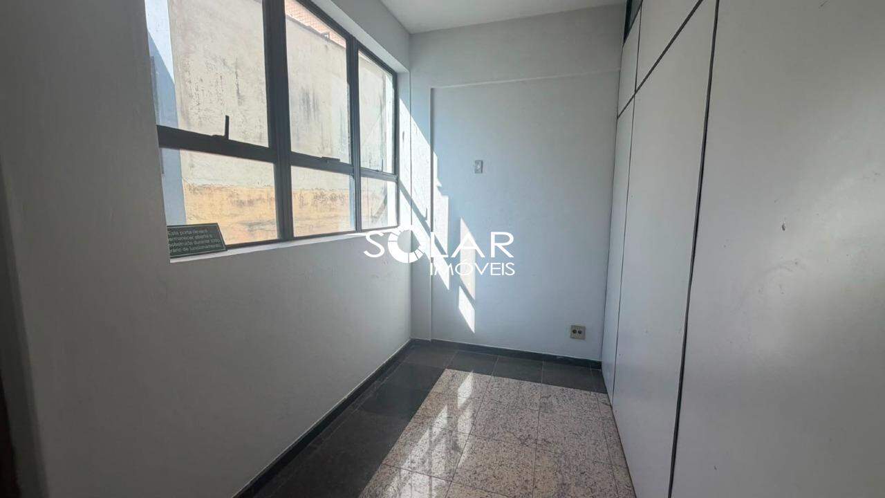 Sala para aluguel no Centro: 