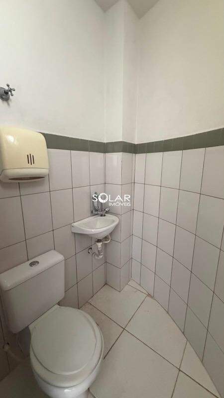 Sala para aluguel no Centro: 