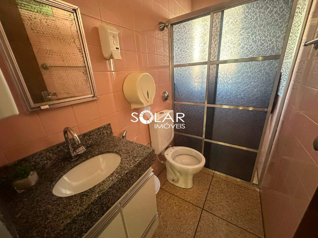 Casa Comercial à venda no Lourdes: 