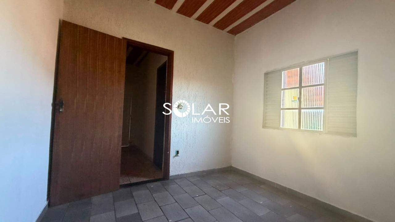 Casa para aluguel no Nogueira Machado: 