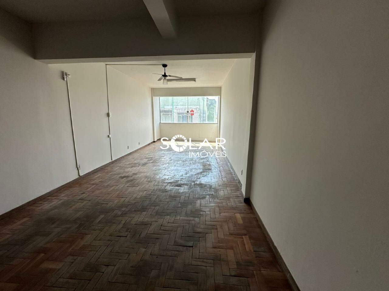 Sala para aluguel no Centro: 