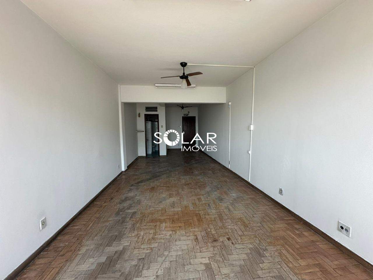 Sala para aluguel no Centro: 