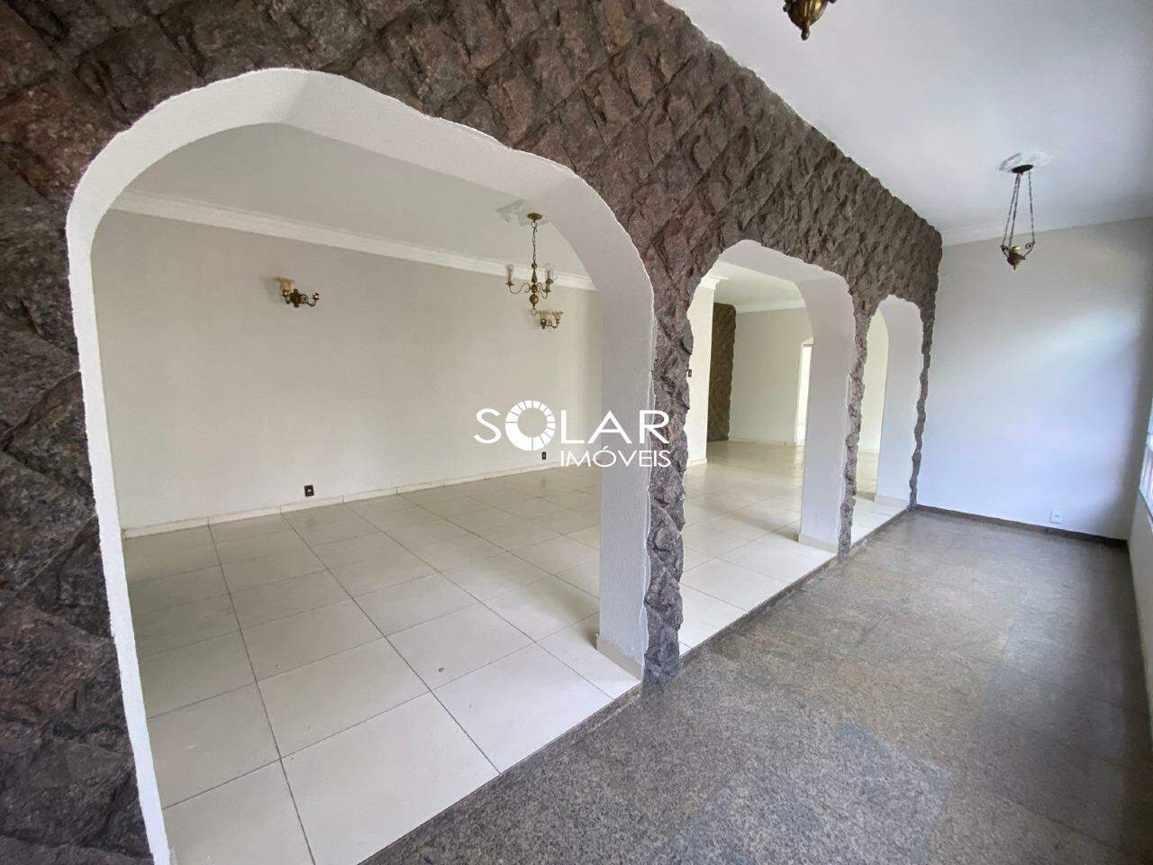 Casa para aluguel no Centro: 