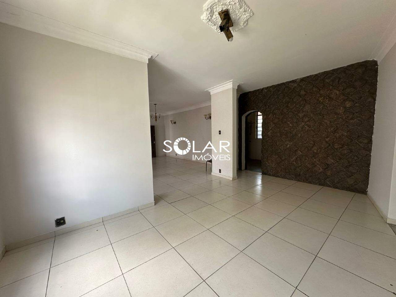 Casa para aluguel no Centro: 