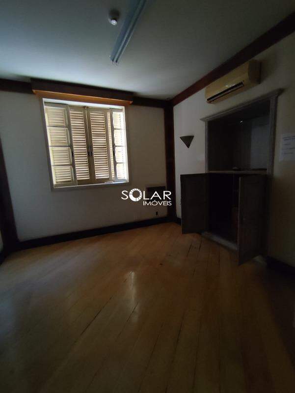 Casa para aluguel no Centro: 