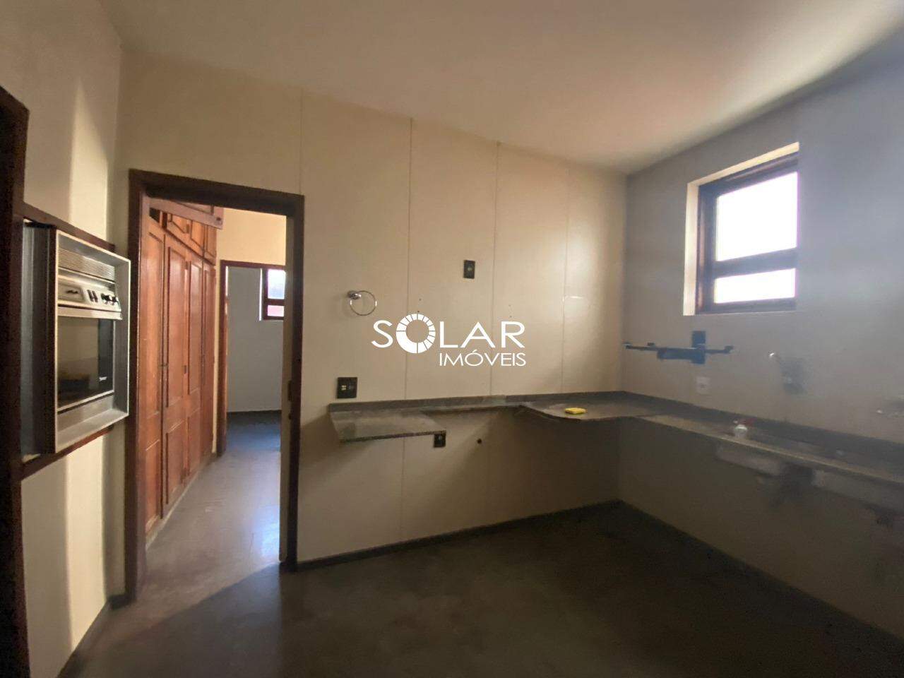 Casa para aluguel no Centro: 