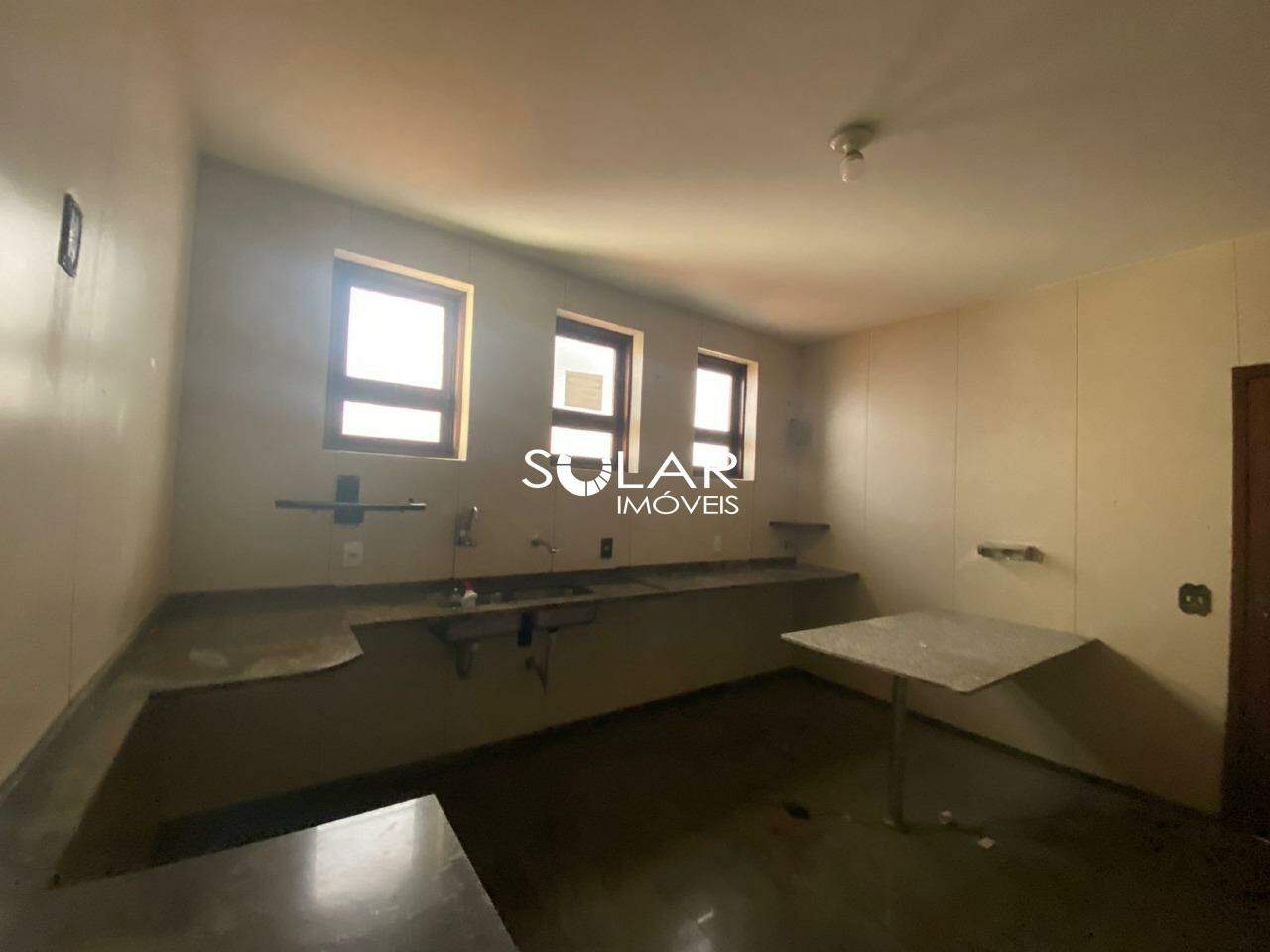 Casa para aluguel no Centro: 