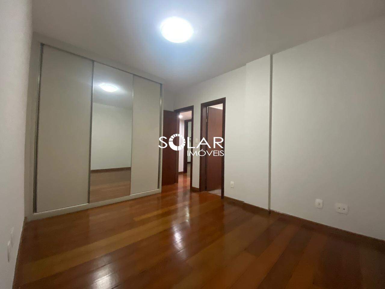 Apartamento para aluguel no Centro: 