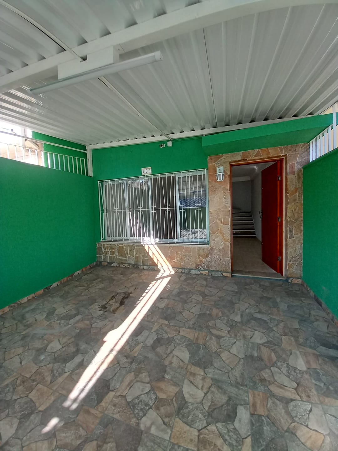 Casa à venda no Vila Parque Jabaquara: 1-frente-casa1740595450632.jpg