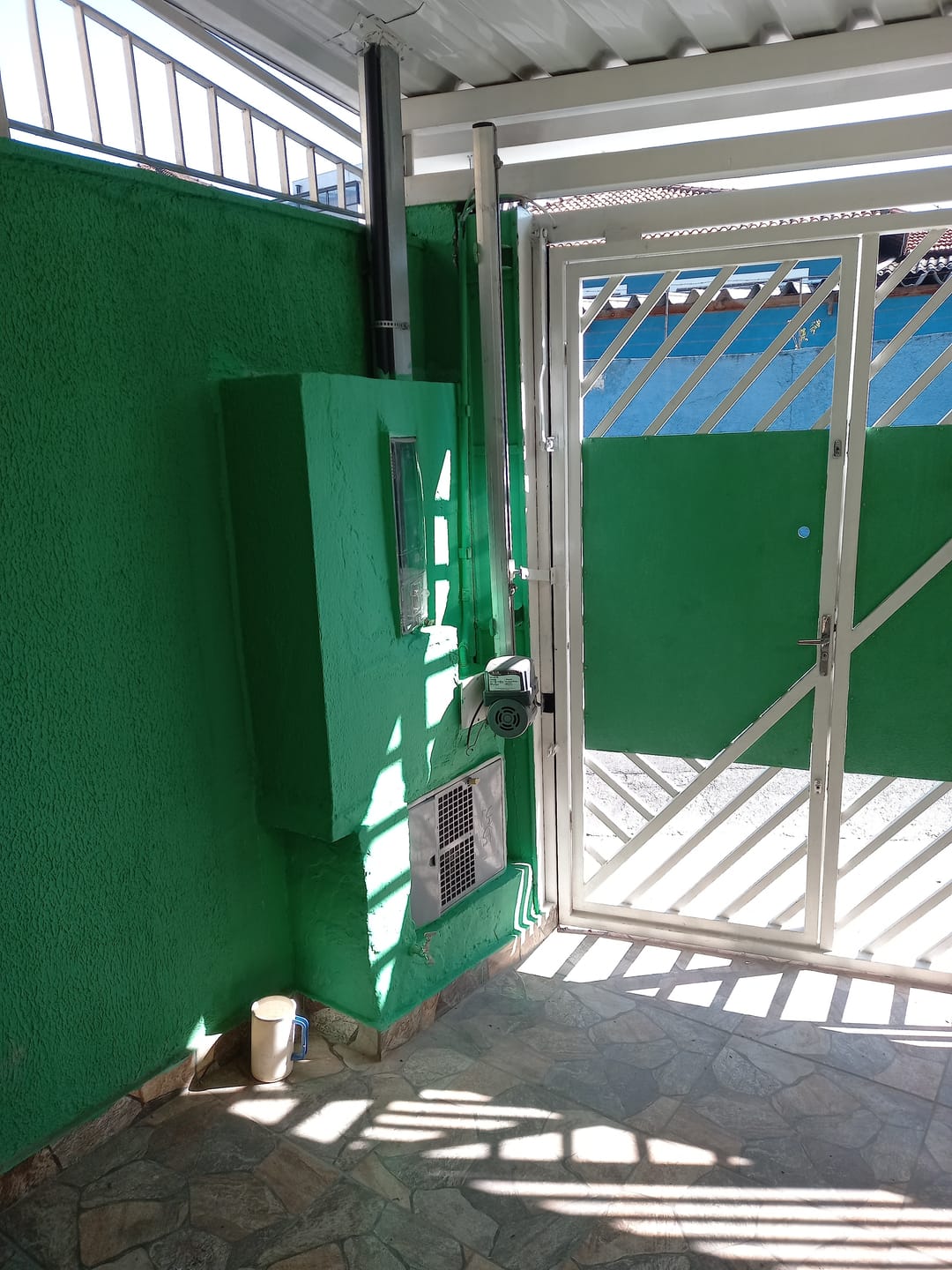 Casa à venda no Vila Parque Jabaquara: 4-portao-casa1740595450640.jpg