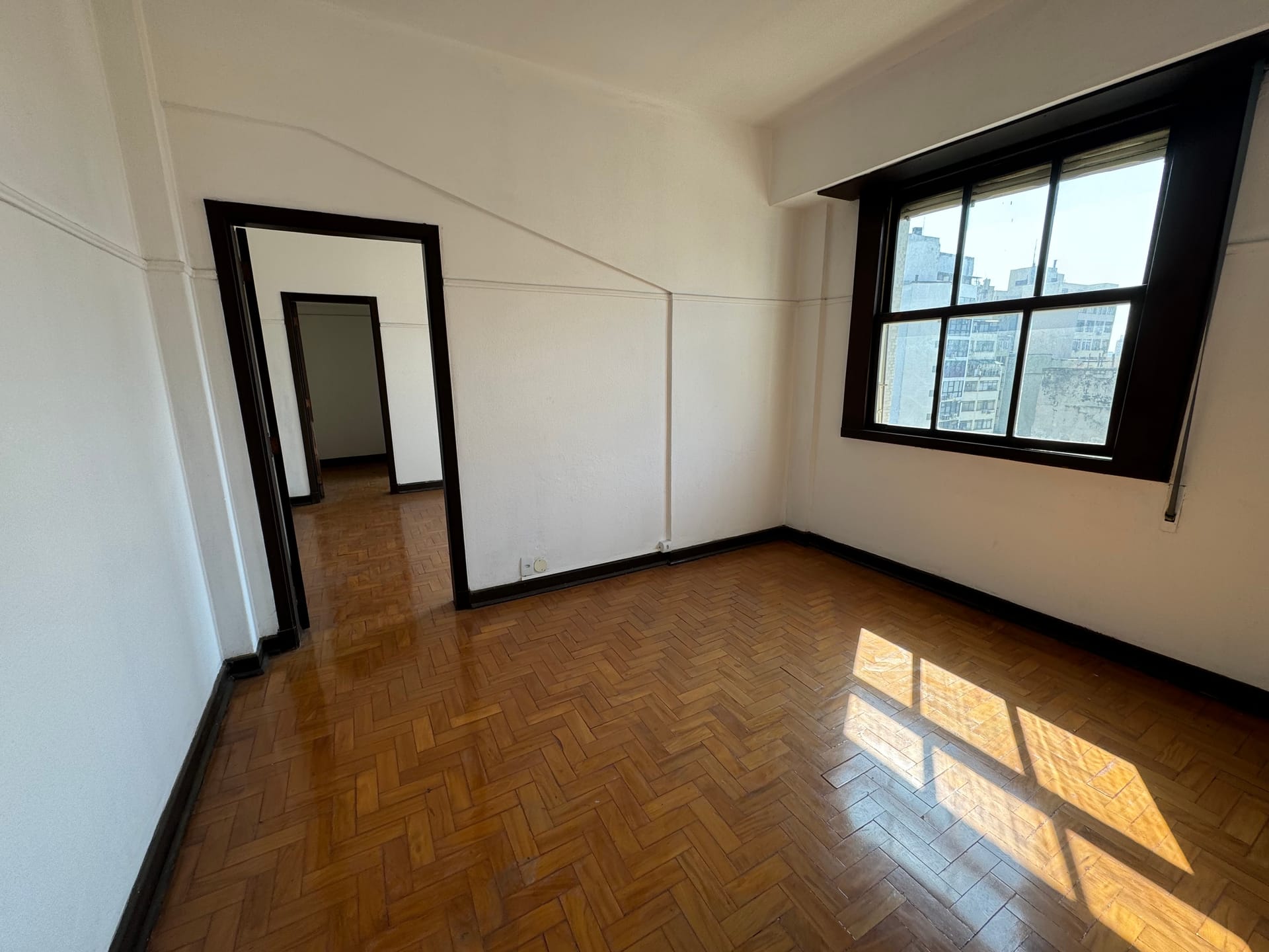 Conjunto comercial à venda no Bela Vista: sala-31742413095352.jpg