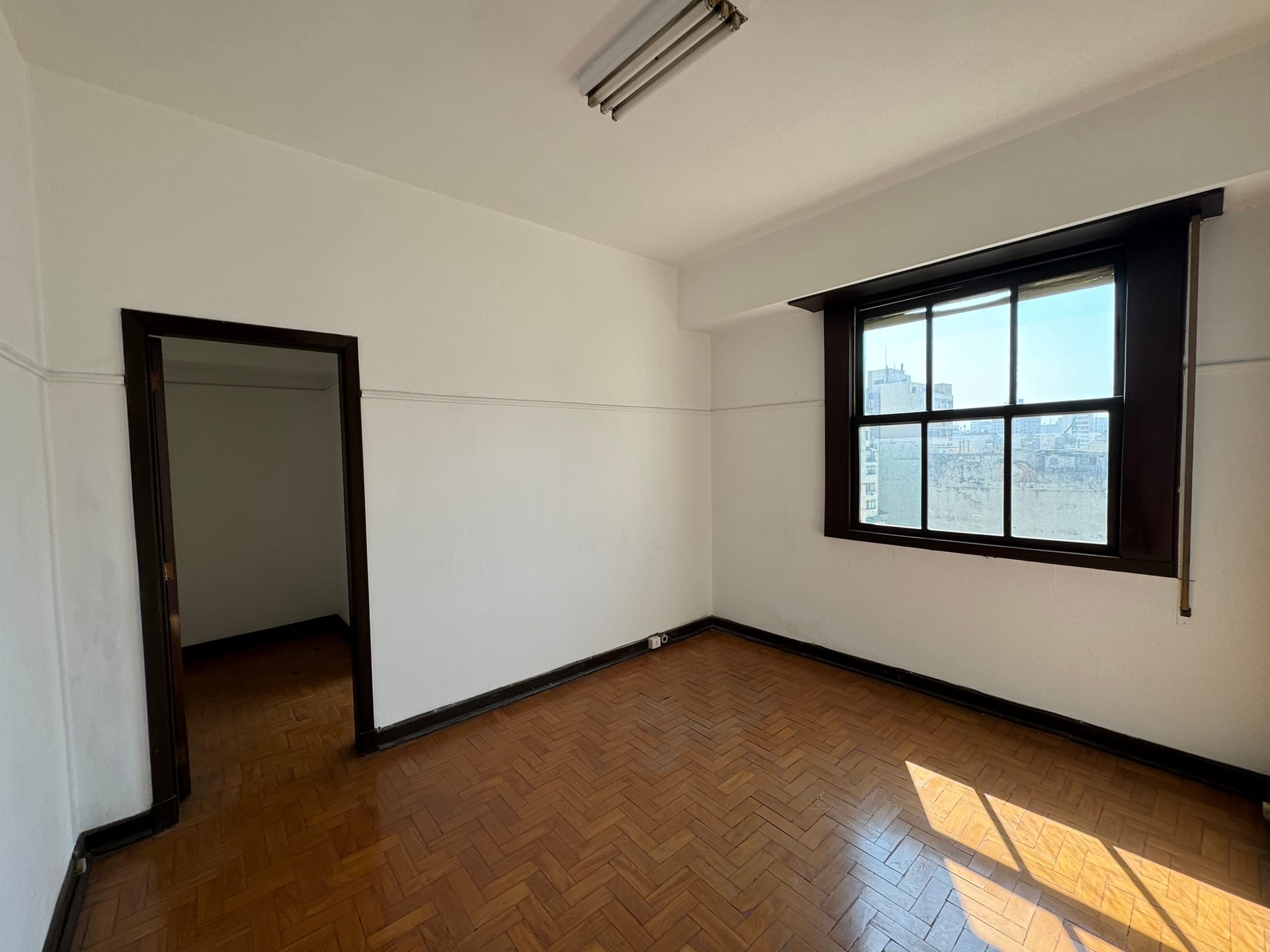 Conjunto comercial à venda no Bela Vista: sala-51742413095582.jpg