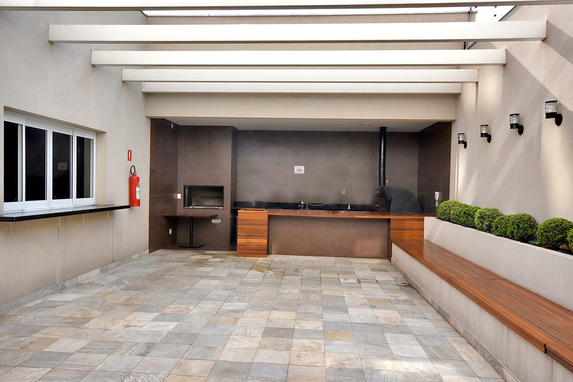 Apartamento para aluguel no Parque Industrial Tomas Edson: churrasqueira-1-jpg1723228399900.jpg