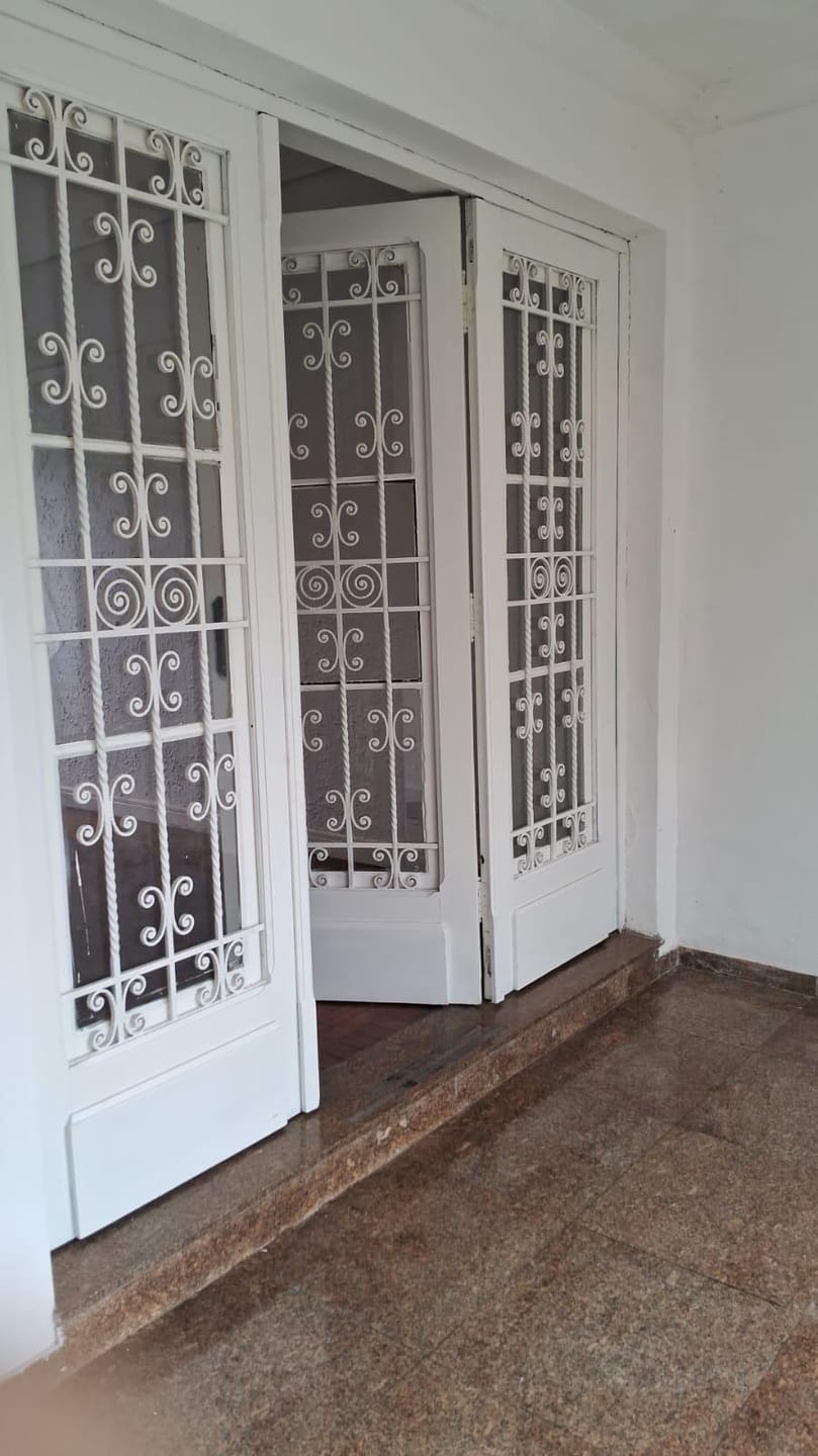 Casa para aluguel no Vila Parque Jabaquara: 6-porta1739542176733.jpeg