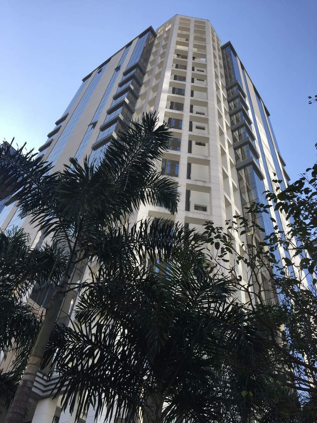 Sala para aluguel no Cidade Monções: fachada_21667574298684.jpeg