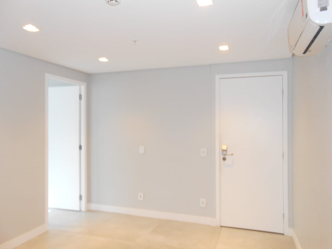 Sala para aluguel no Cidade Monções: whatsapp_image_20221104_at_120736_pm1667574485370.jpeg