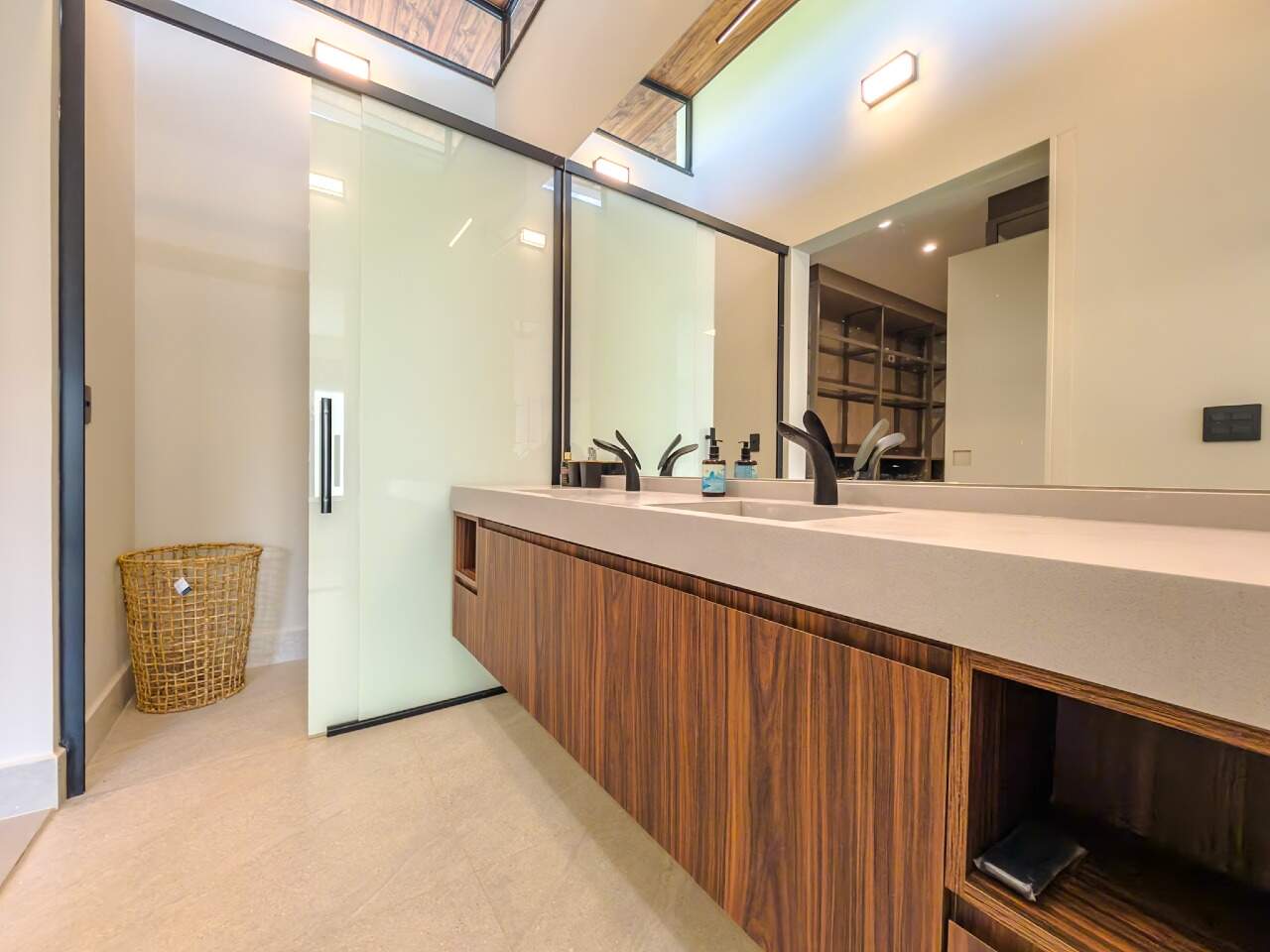Casa em Condomínio à venda em Indaiatuba - Reserva Petrus por 6.000.000,00: 