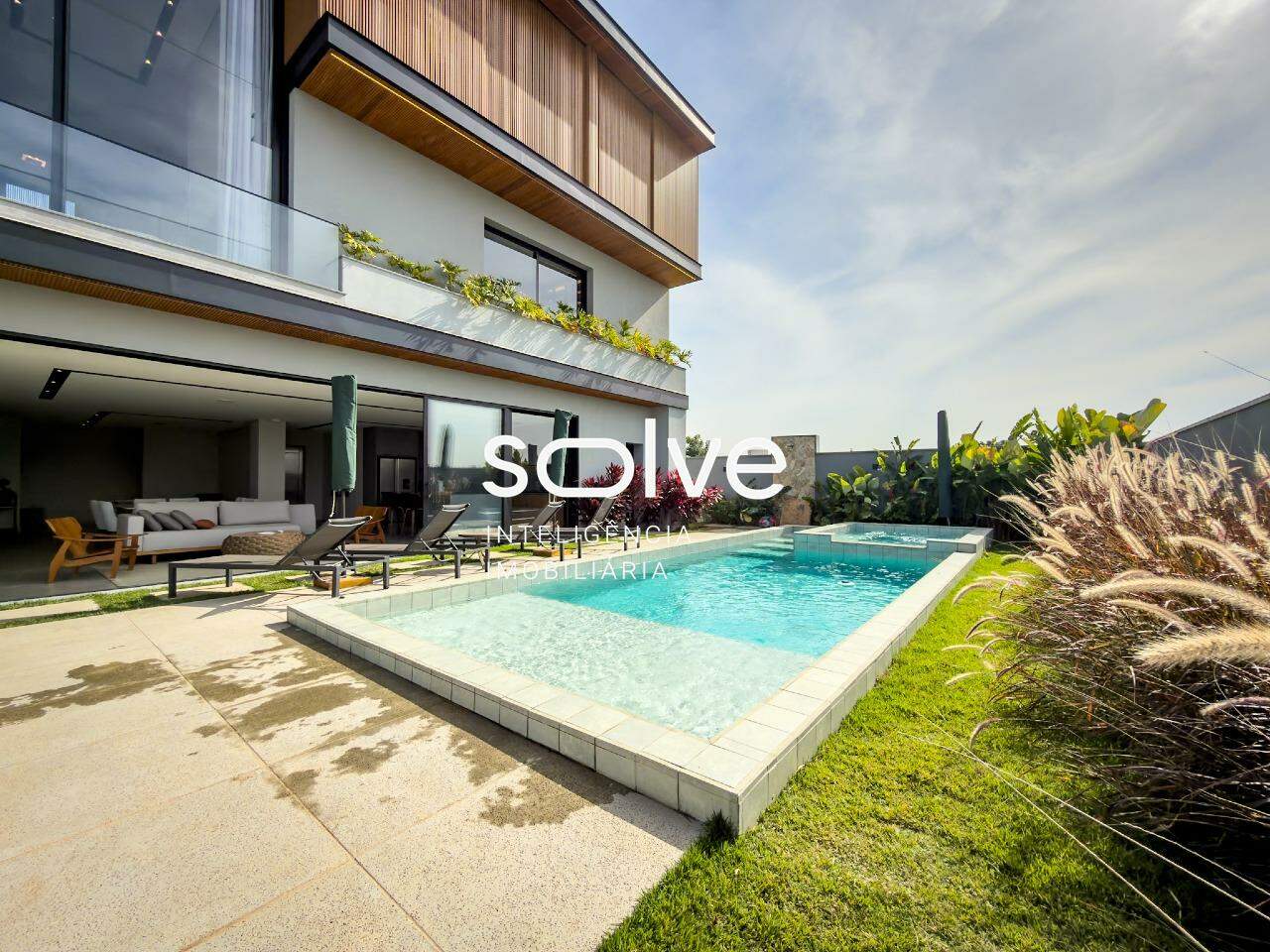 Sobrado à venda em Indaiatuba - Villa dos Pinheiros por 7.990.000,00: