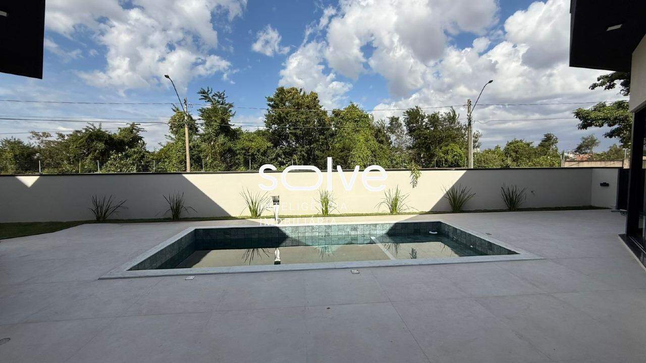 Casa em Condomínio à venda no Helvetia Park : 