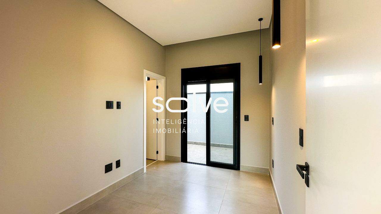 Casa em Condomínio à venda no Jardim Esplanada: 