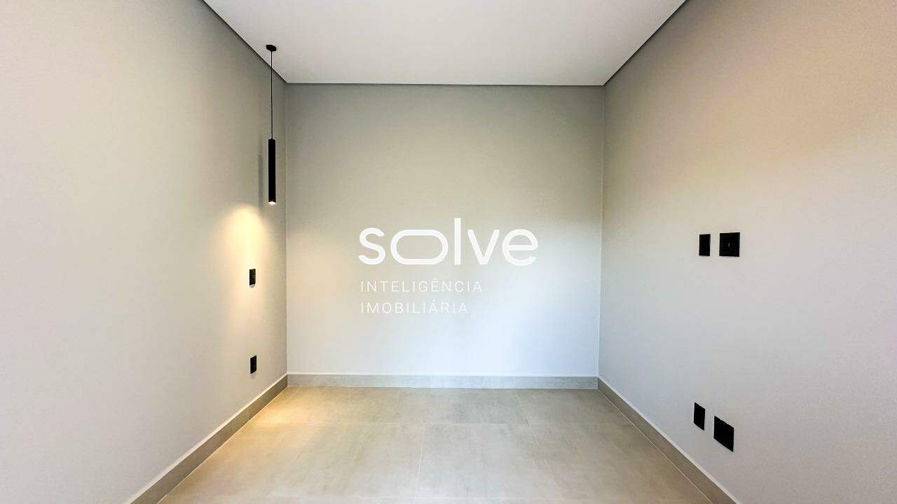 Casa em Condomínio à venda no Jardim Esplanada: 