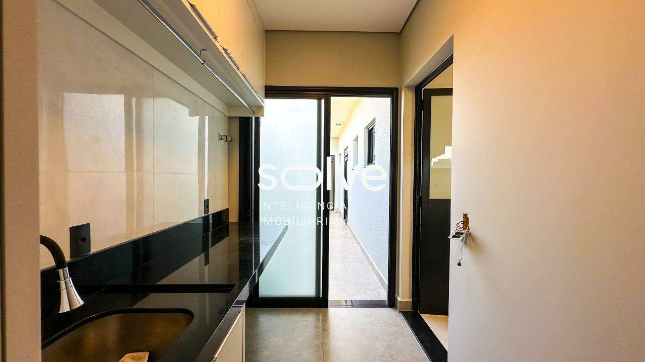 Casa em Condomínio à venda no Jardim Esplanada: 