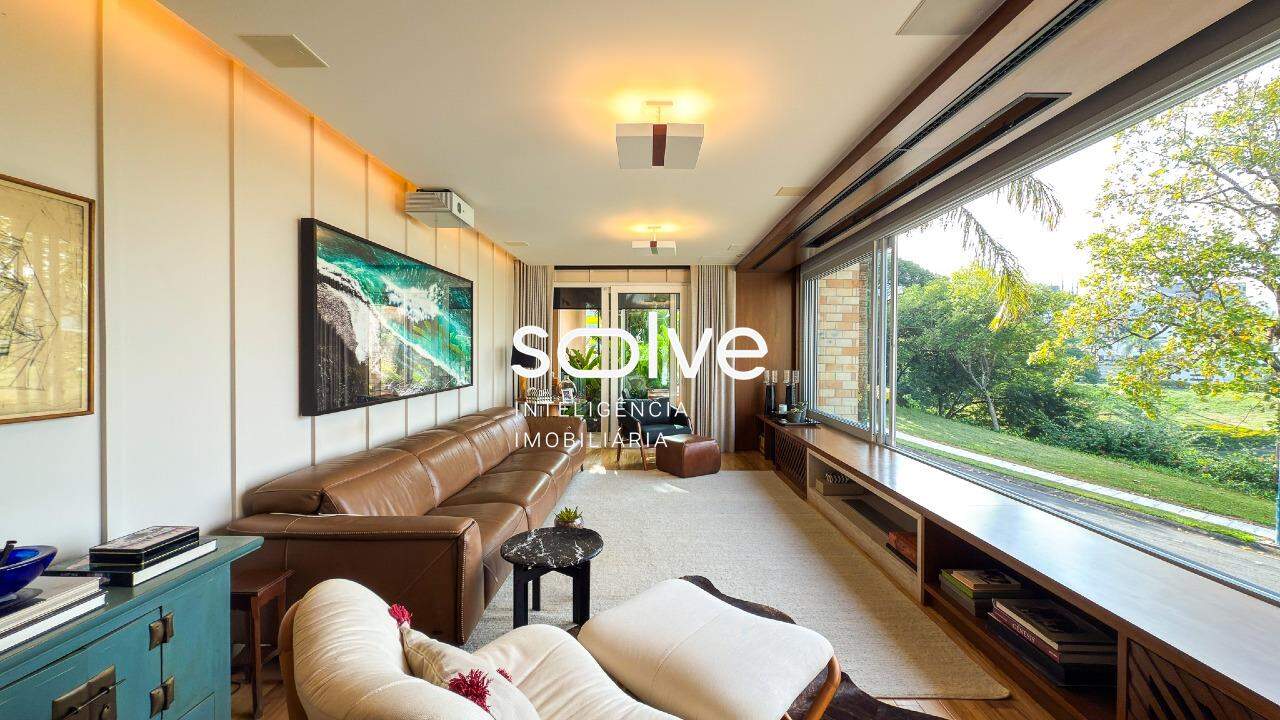 Casa em Condomínio à venda no Jardim Vila Paradiso: Sala de TV