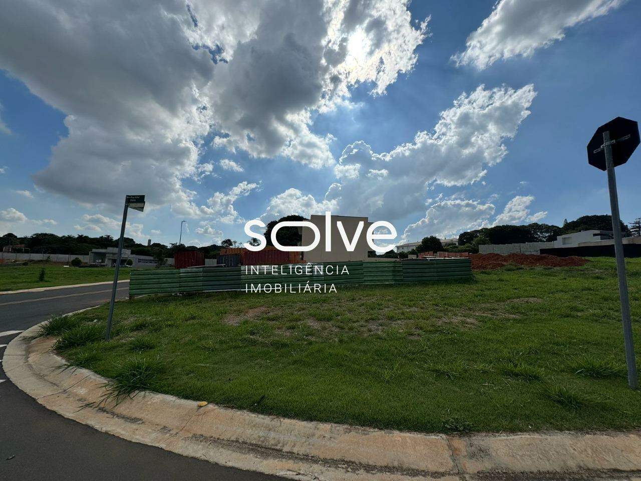 Terreno em Condomínio à venda em Indaiatuba - Villa Sapezal por 565.000,00: 