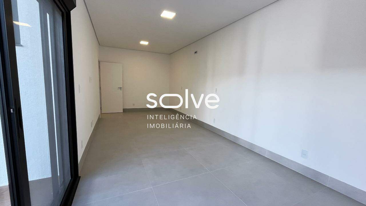 Casa em Condomínio à venda no Jardim Esplanada: 