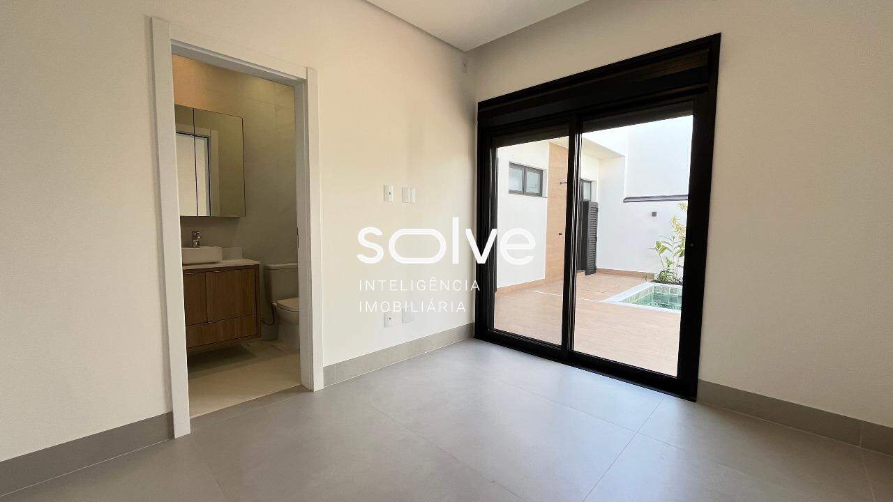 Casa em Condomínio à venda no Jardim Esplanada: 