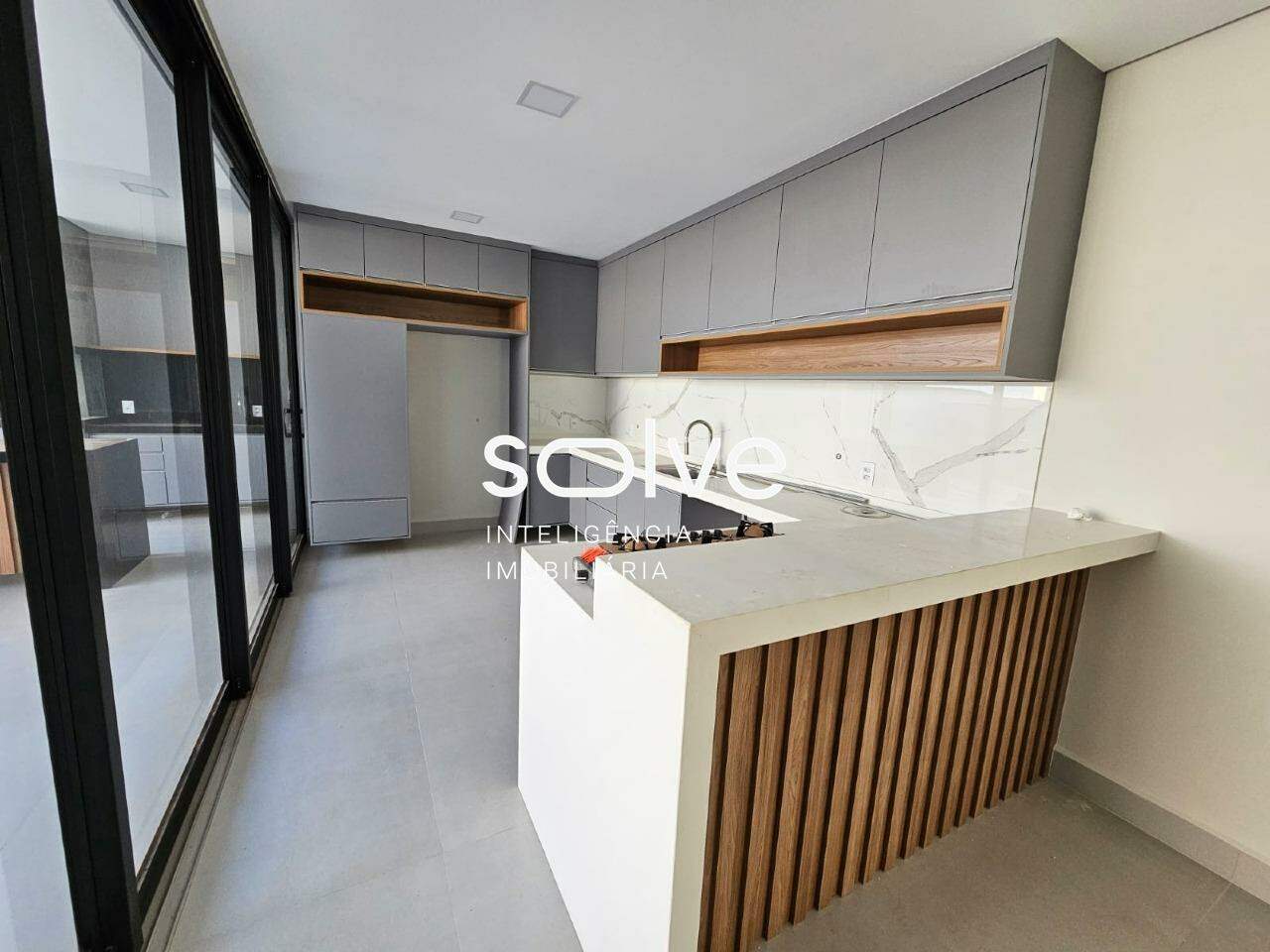 Casa em Condomínio à venda no Jardim Esplanada: 