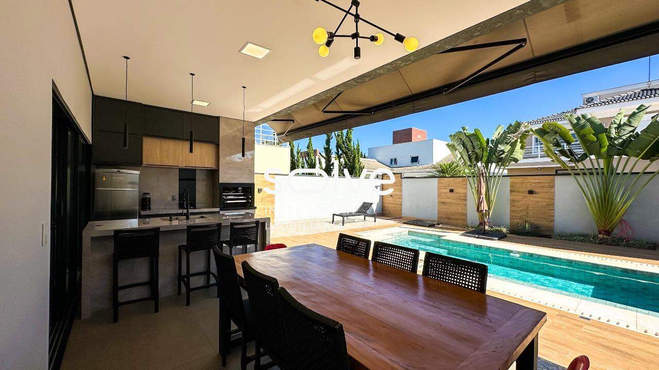 Casa em Condomínio à venda no Helvetia Park : 