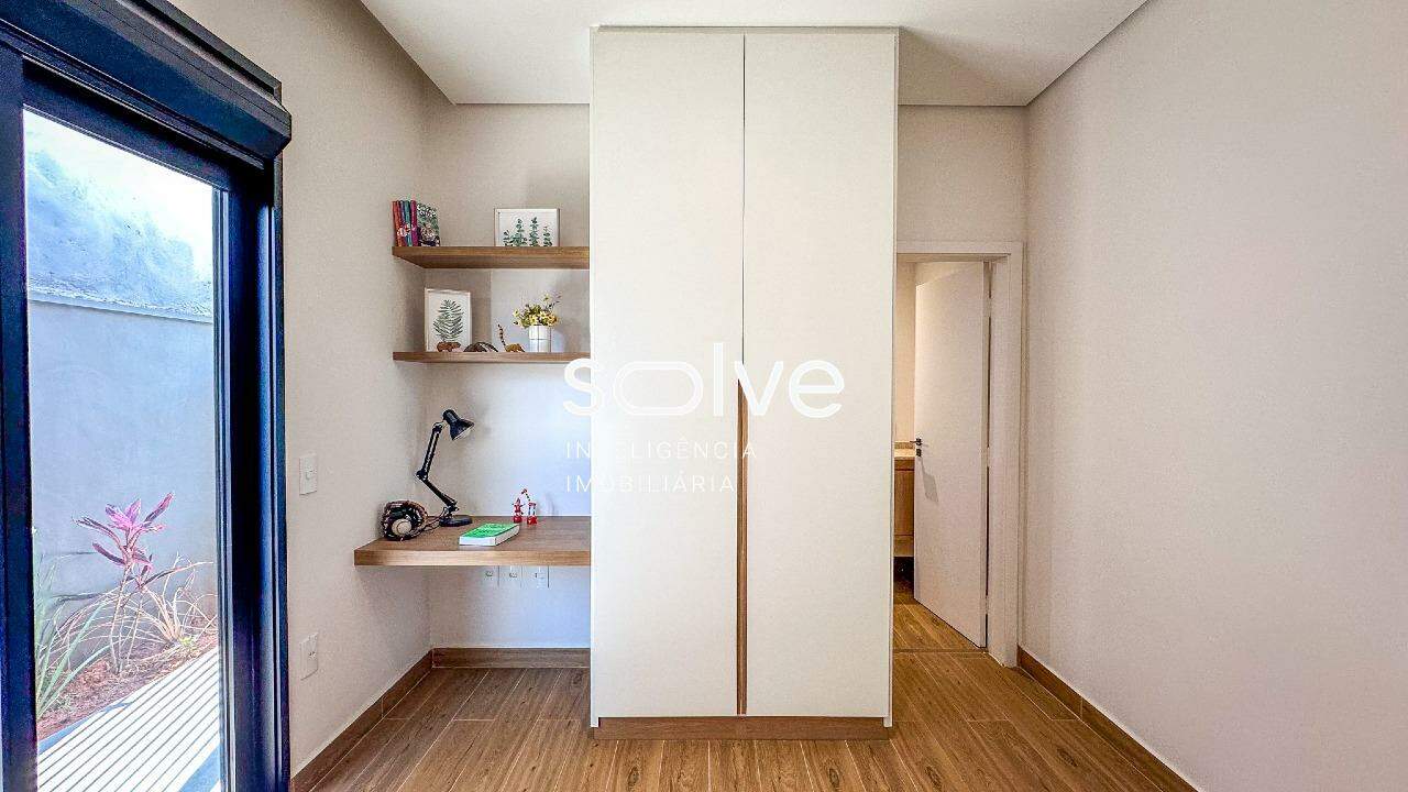 Casa em Condomínio à venda no Chácara Alvorada: 